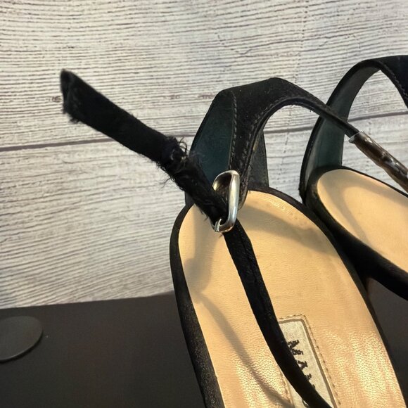 Manolo Blahnik Satin Beaded Ankle Strap Sandals Size 39.5 - Picture 5 of 7